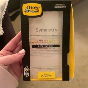 Brand New Otterbox Clear Case XS Max